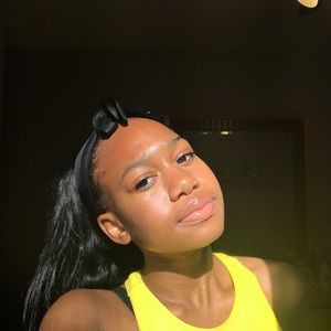 Meet your Posher, Makayla